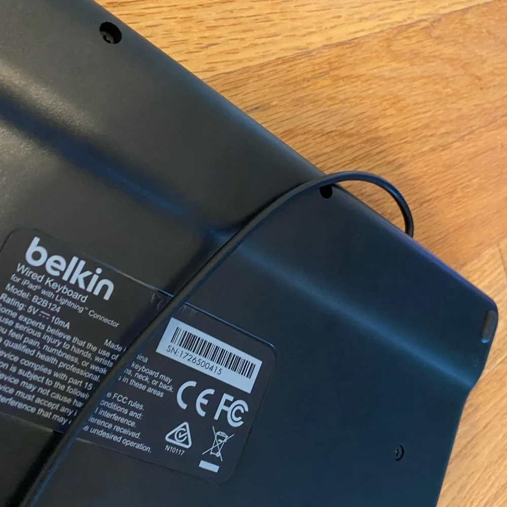 Bellin Wired Keyboard for iPad with Lightning connector